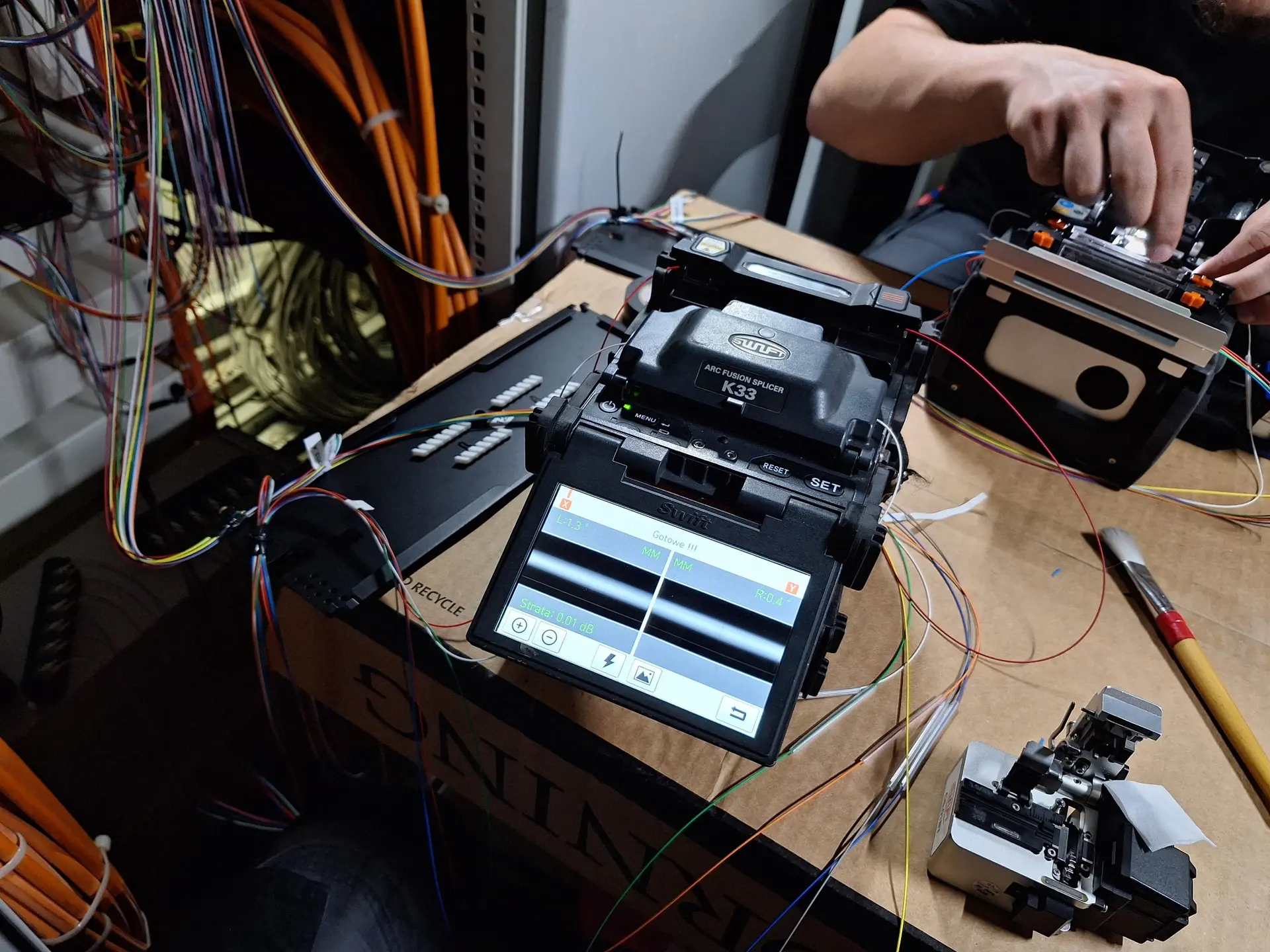 Fibre-optic testing and splicing by Network Team