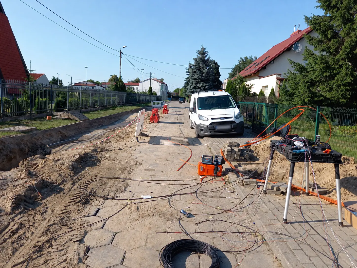 Construction and repair of fibre-optic infrastructure